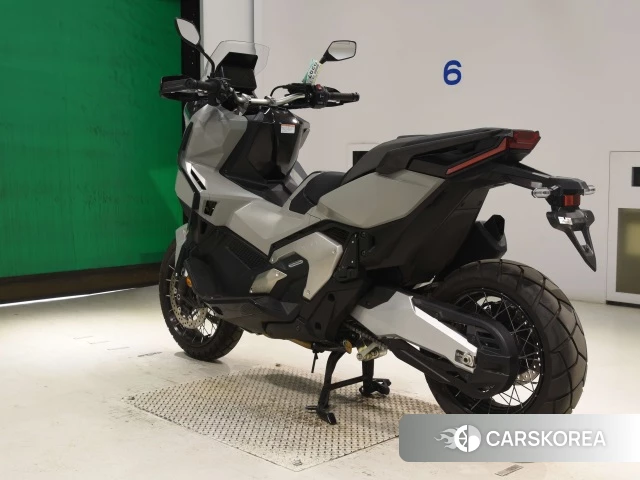Проданный Honda X-ADV 750 id 4348196 из Японии, фото 8