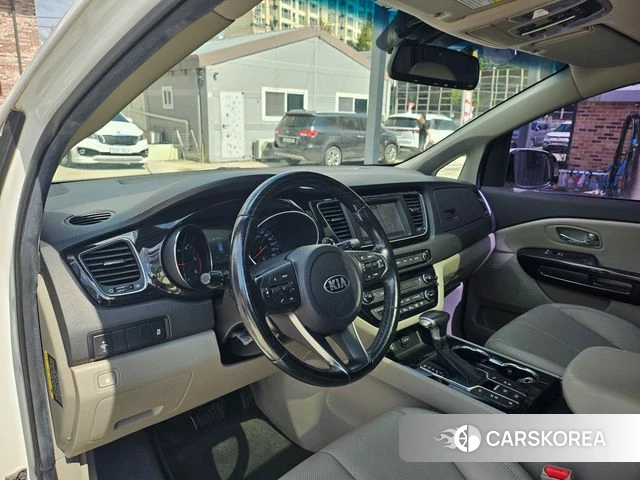 Kia The New Carnival id 4873272 из Кореи 18
