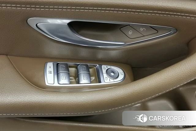 Mercedes-Benz E-class id 4335137 из Китая 22