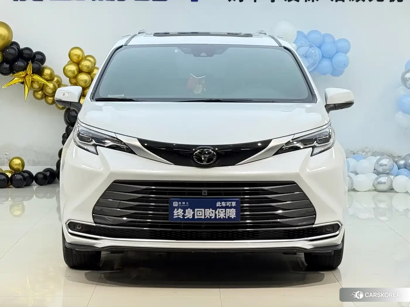 Toyota Sienna id 4686222 из Китая 8