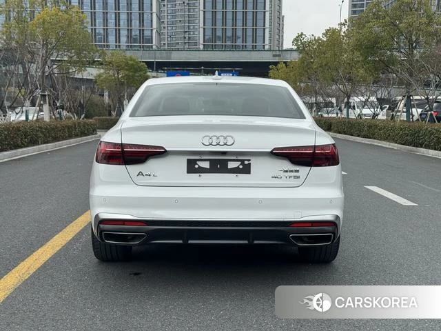 Audi A4L id 4297843 из Китая 13