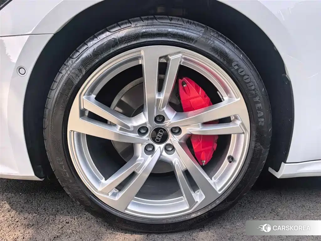 Audi A7L id 4570354 из Китая 22