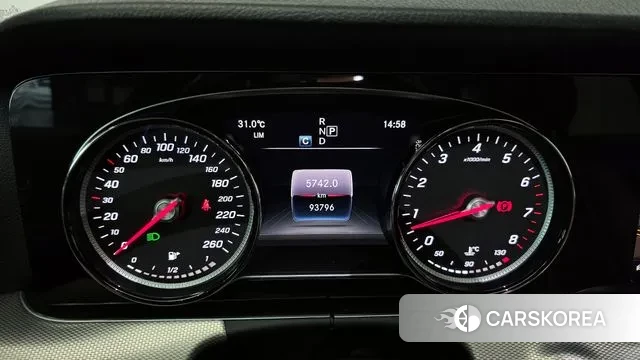 Mercedes-Benz E-Class W213 id 3045288 из Кореи 18