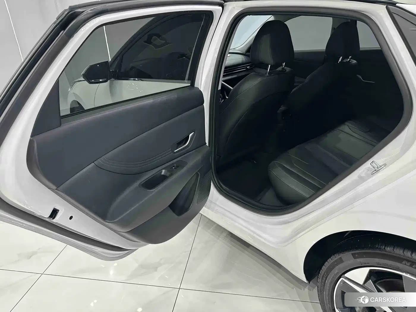 Hyundai Elantra id 4659720 из Китая 18