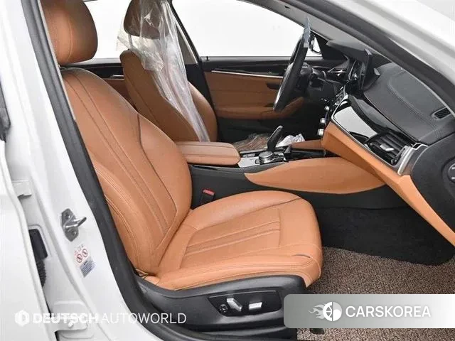 BMW 5 Series (G30) id 3709301 из Кореи 16