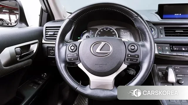 Lexus CT200h id 3484538 из Кореи 18