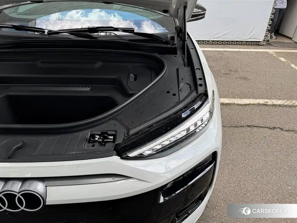 Audi Q6L e-tron id 4554065 из Китая 28