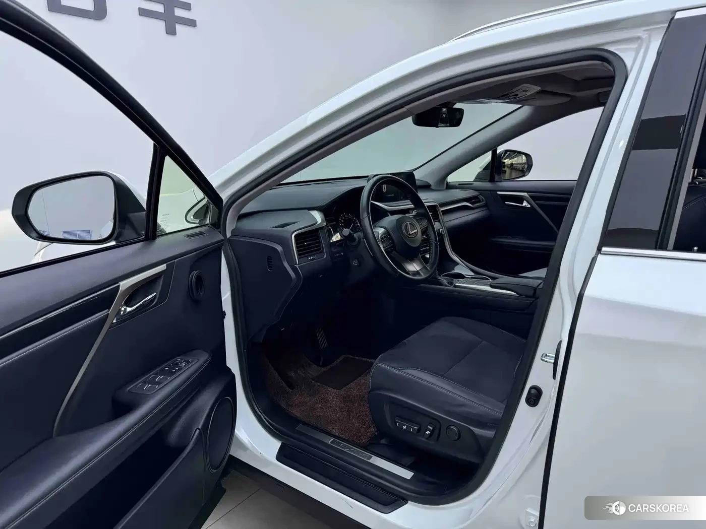 Lexus RX id 4669423 из Китая 19