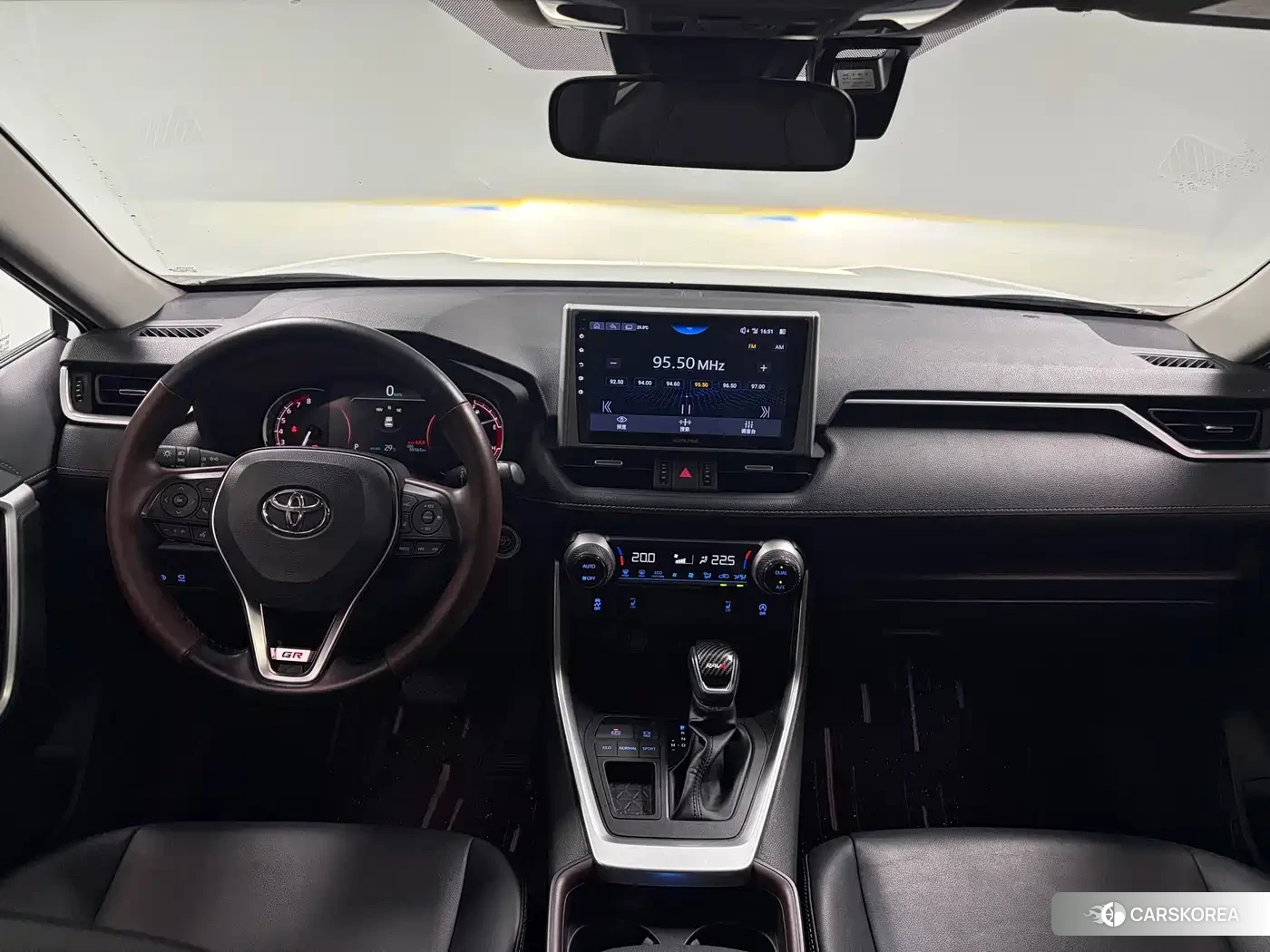 Toyota RAV4 id 4565310 из Китая 17