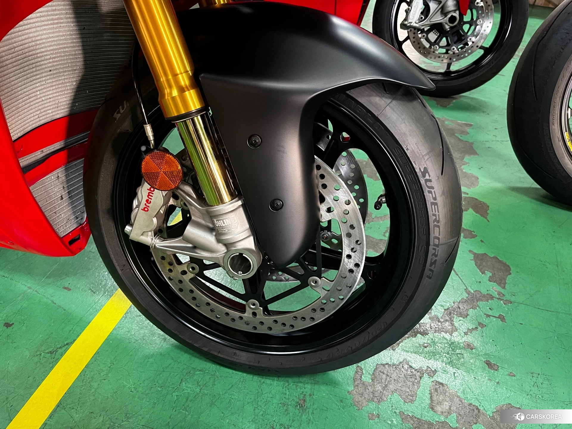 Ducati PANIGALE V4 S id 3947846 из Японии 9