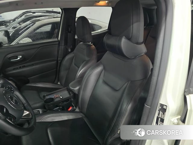 Jeep Renegade id 4323931 из Кореи 13