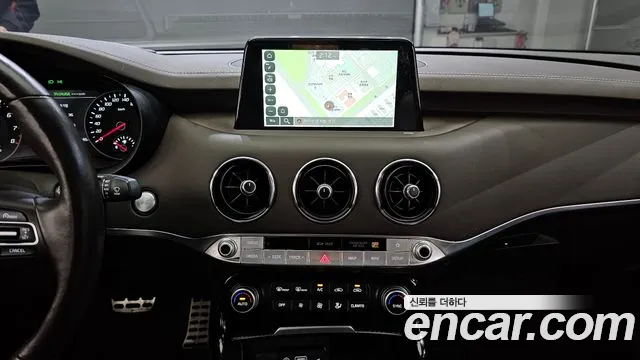 Kia Stinger id 2763021 из Кореи 18