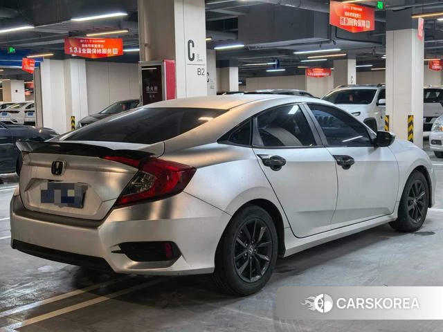 Honda Civic id 4335351 из Китая 8