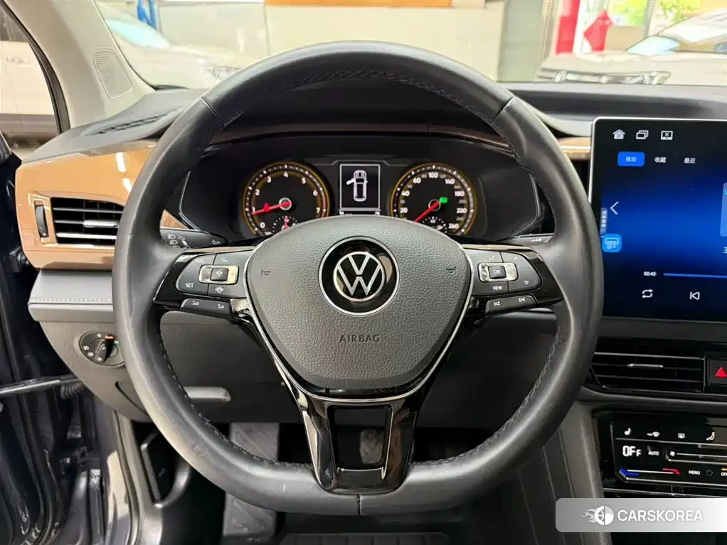 Volkswagen Tharu id 4679757 из Китая 21