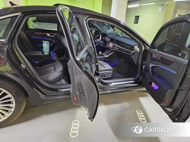 Audi A6 (C8) id 3695638 из Кореи 17