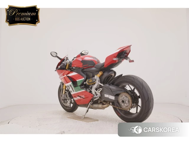 Ducati PANIGALE V2 id 4380291 из Японии 8