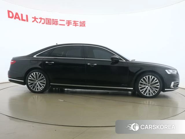 Audi A8 id 4210489 из Китая 14