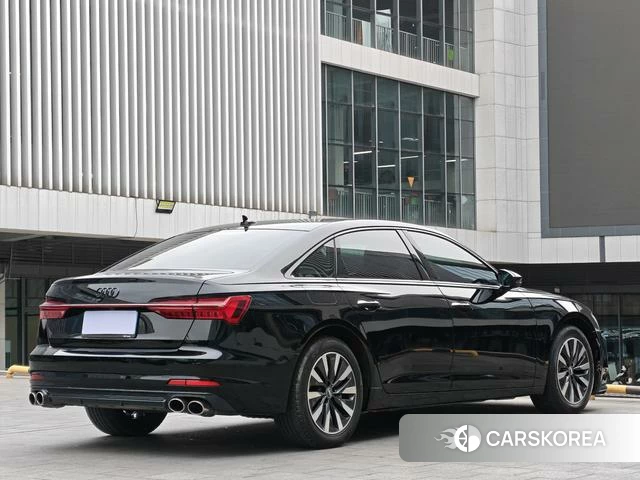 Audi A6L id 4278485 из Китая 15