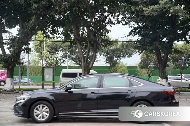Volkswagen Passat id 4278314 из Китая 9