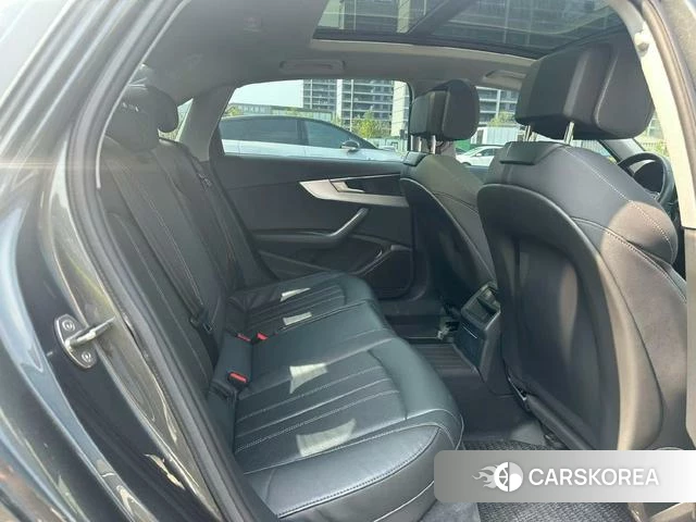 Audi A4L id 4313436 из Китая 8