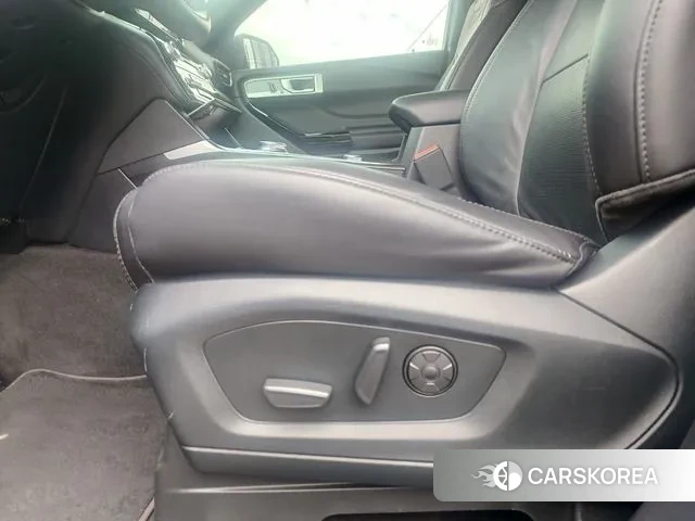 Ford Explorer 6th Generation id 3290018 из Кореи 18