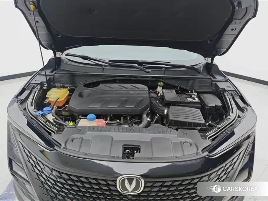 Chang'an Changan UNI-T id 4559692 из Китая 14
