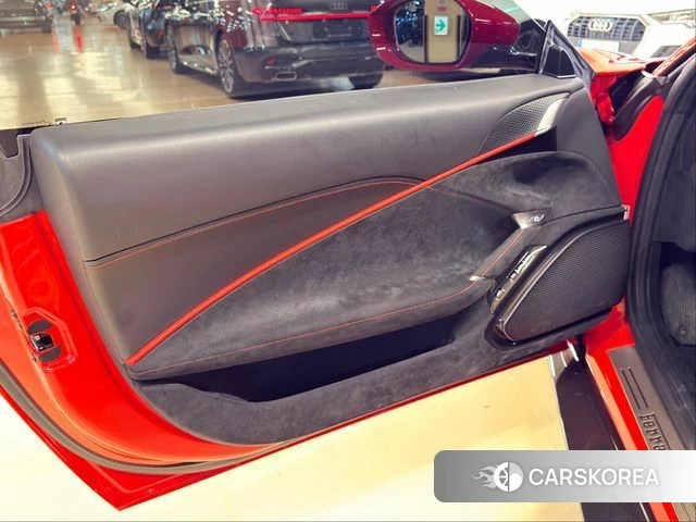 Ferrari Rome id 4383627 из Кореи 18