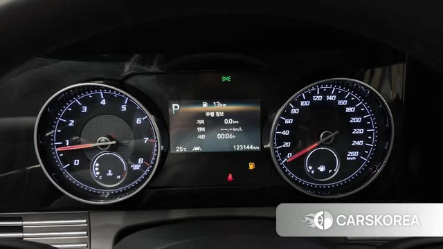 Hyundai The New Grandeur IG id 4618979 из Кореи 18