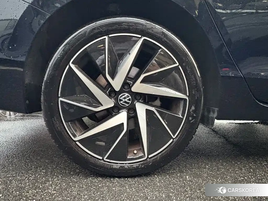 Volkswagen Magotan id 4680446 из Китая 16