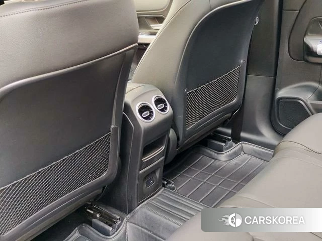 Mercedes-Benz GLB id 4256240 из Китая 8