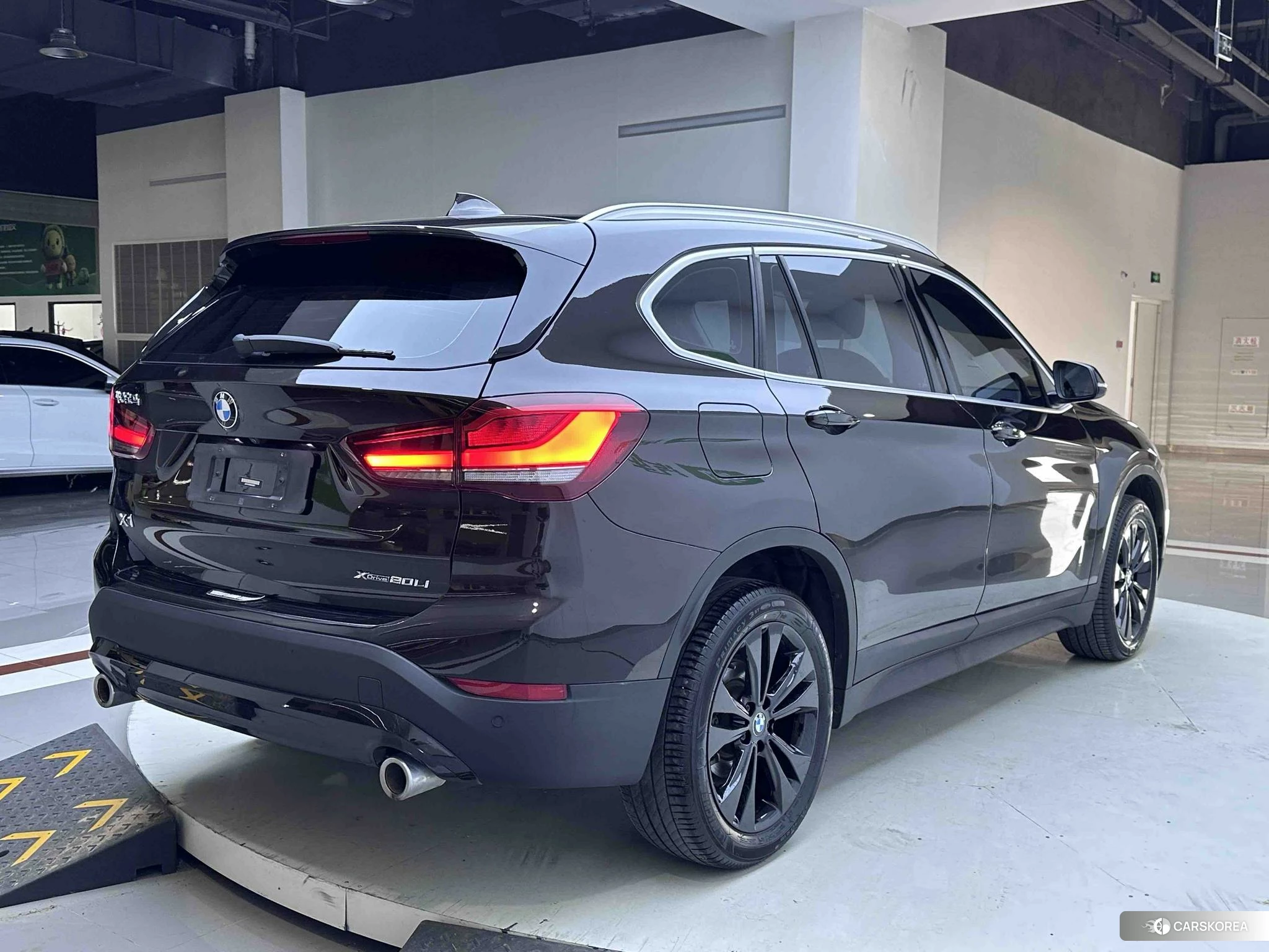 BMW X1 id 4512597 из Китая 18