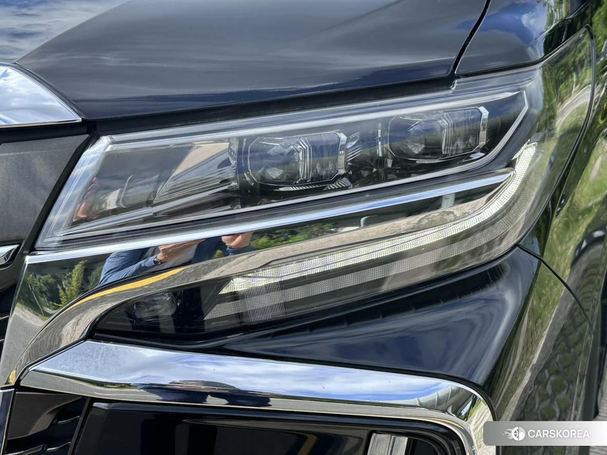 Toyota Elfa id 4493273 из Китая 35