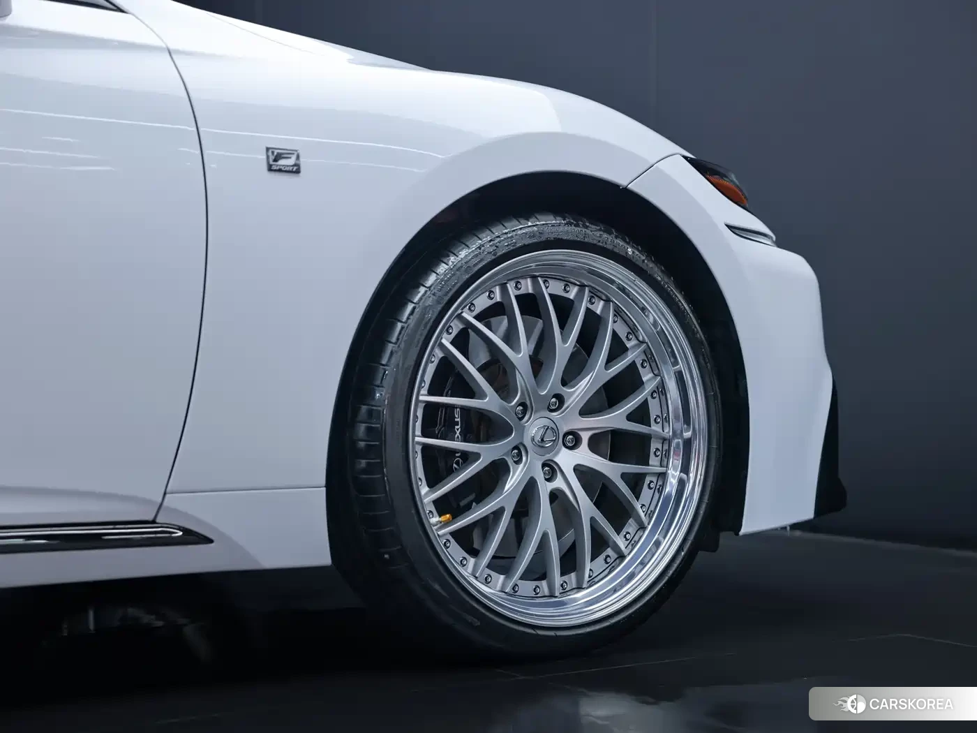 Lexus LS id 4565401 из Китая 29