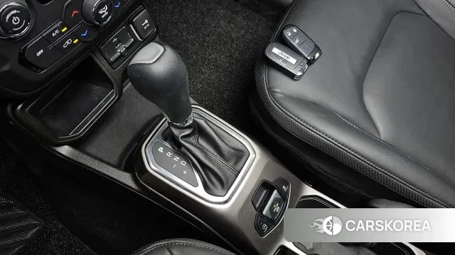 Jeep Renegade id 3437552 из Кореи 18