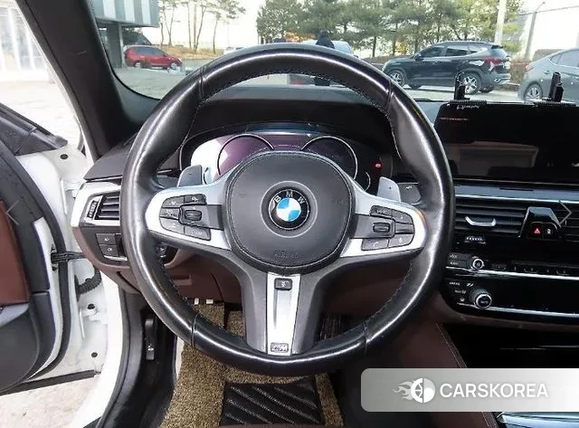 BMW 5 Series (G30) id 3622569 из Кореи 18