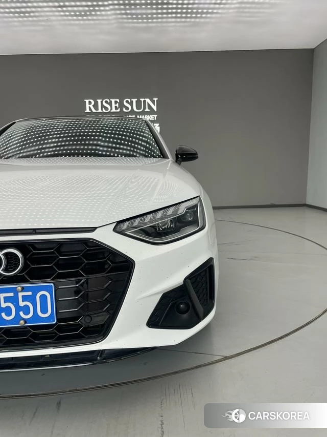 Audi A4L id 4265053 из Китая 16