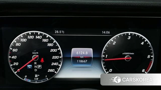 Mercedes-Benz E-Class W213 id 3925037 из Кореи 18