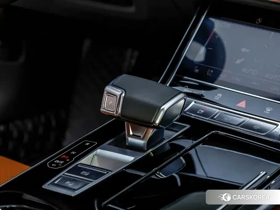 Audi A8 id 4659787 из Китая 36