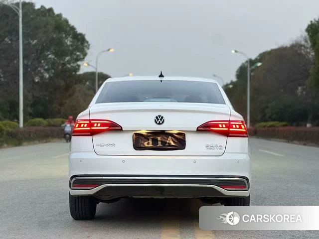 Volkswagen Bora id 4264687 из Китая 8