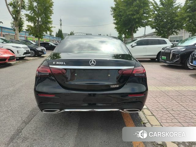 Mercedes-Benz E-class id 4366206 из Китая 8