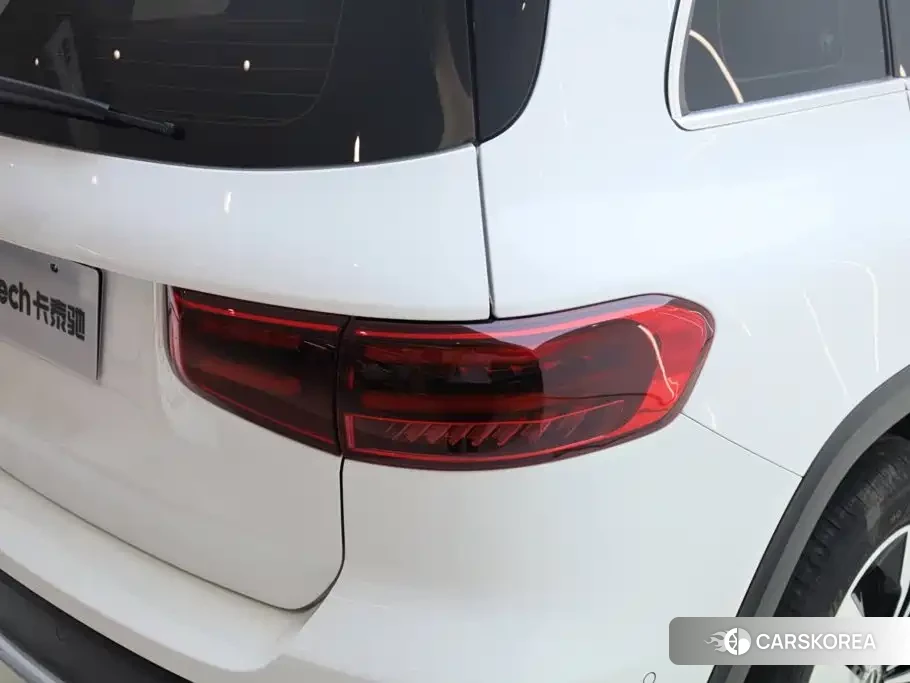 Mercedes-Benz GLB id 4680463 из Китая 31