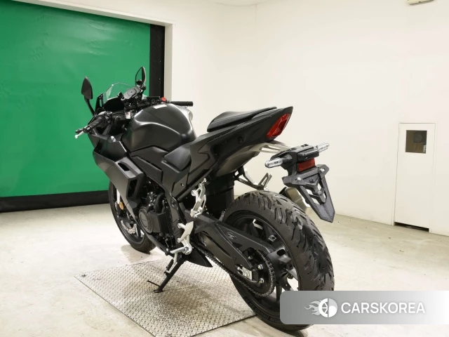 Проданный Honda CBR400R id 4289933 из Японии, фото 8