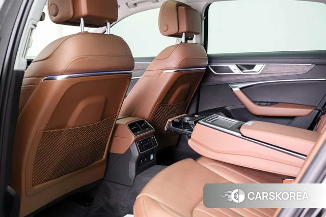 Audi A6L id 4261680 из Китая 23