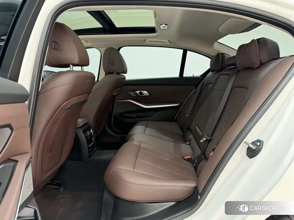 BMW 3 series id 4570729 из Китая 26