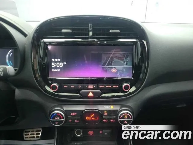 Kia Soul Booster EV id 2917554 из Кореи 18