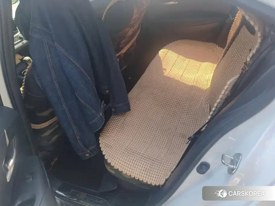 Toyota Corolla id 4570706 из Китая 14