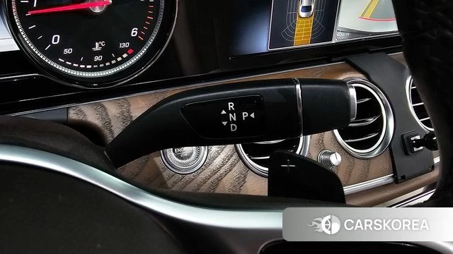 Mercedes-Benz E-Class W213 id 4637892 из Кореи 29