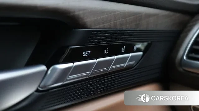 Genesis G90 id 3771463 из Кореи 18