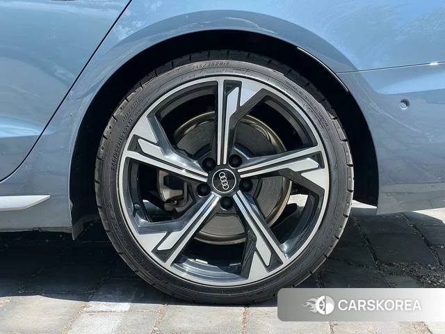 Audi A4L id 4259604 из Китая 20