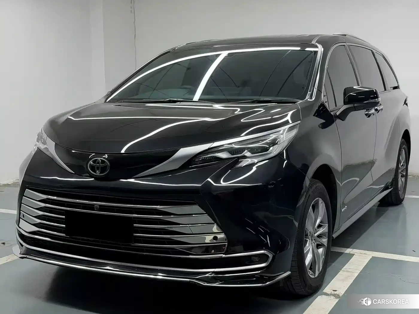 Toyota Sienna id 4548320 из Китая 8